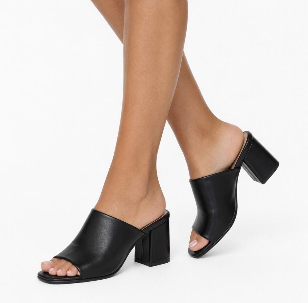 Adrienne Vittadini Black Slide Heels Size 8.5 Open Toe Mule Sandals Minimalist